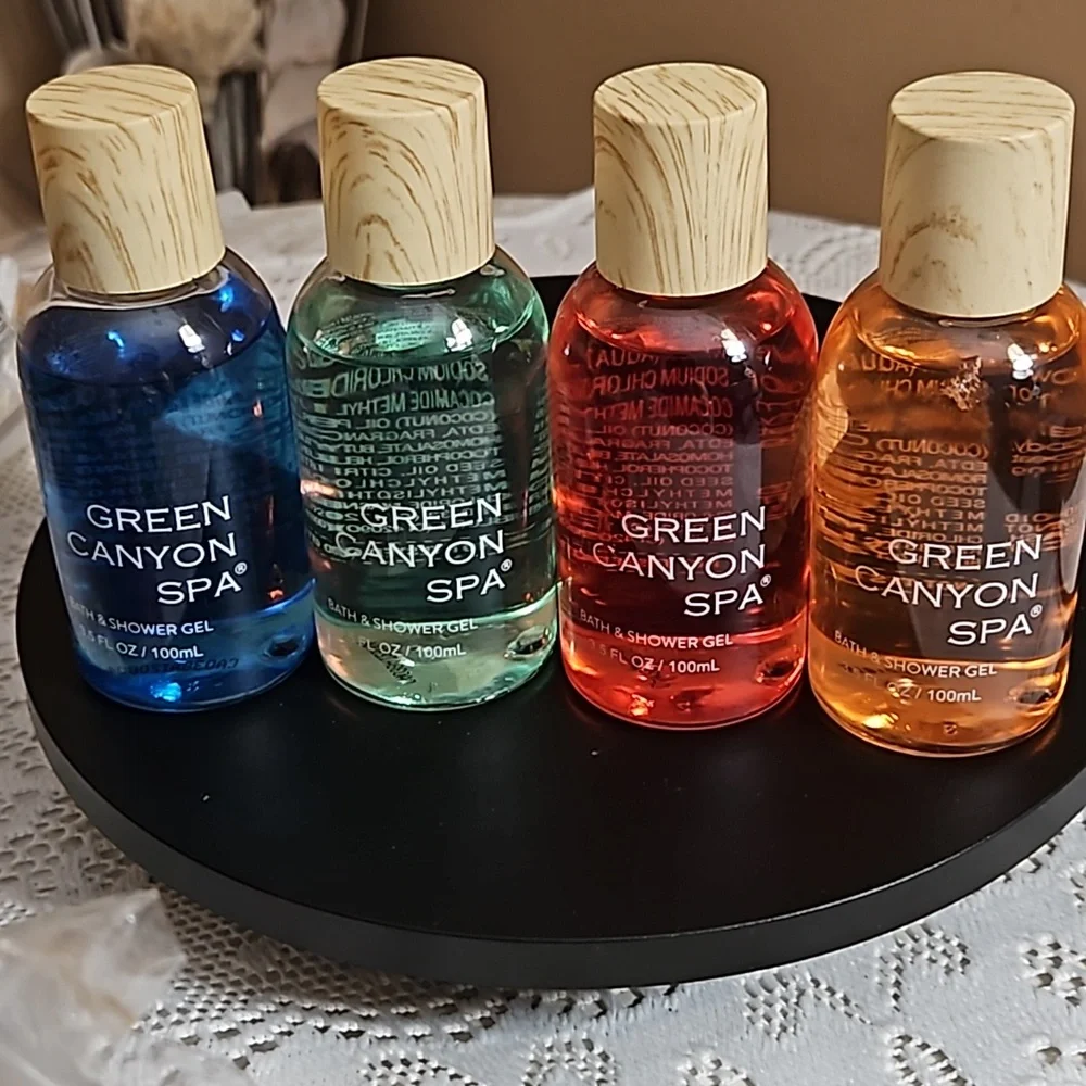 Bath and Shower Gel with great scents - Travel Size